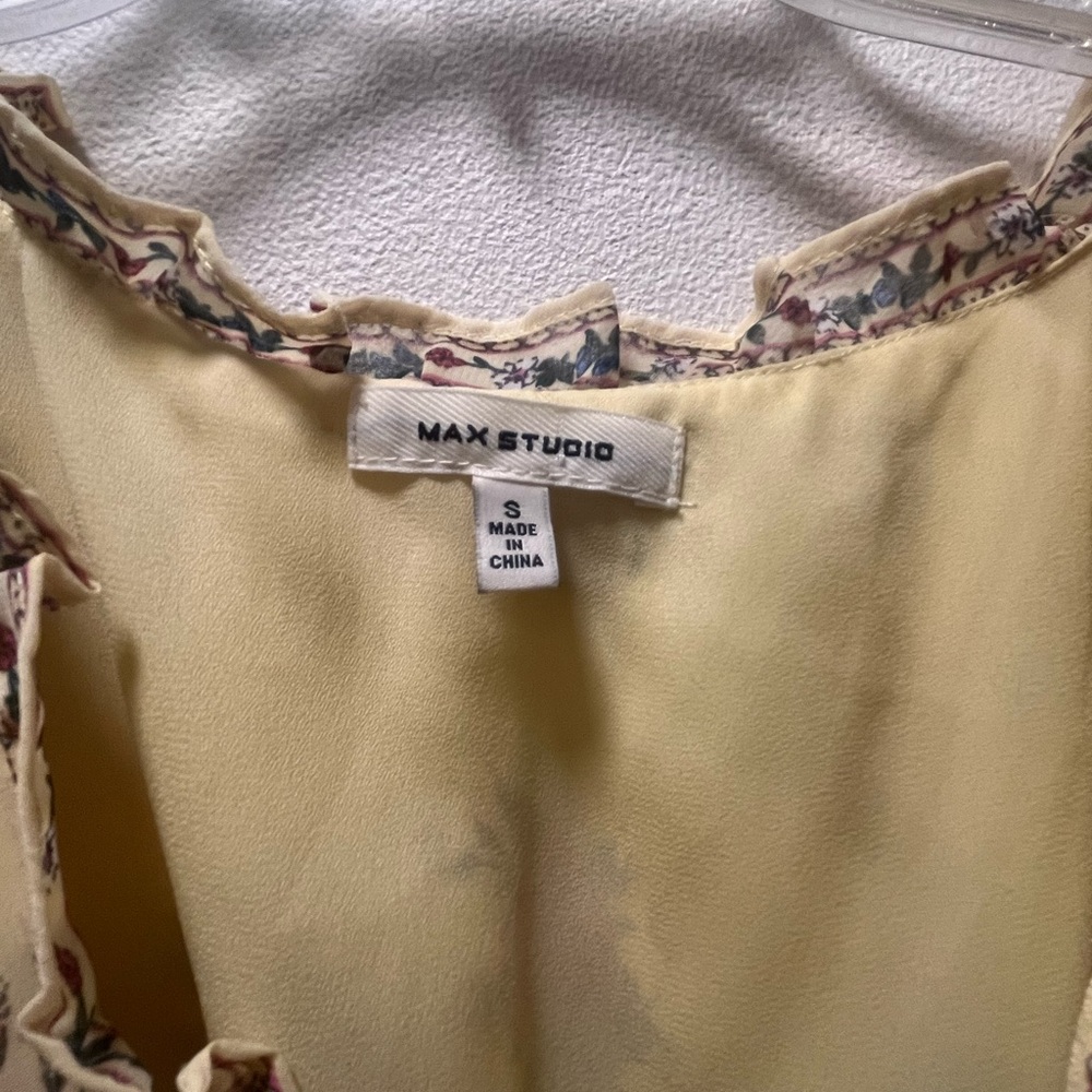 Max Studio Chic Romance Vintage Vibe Smocked Maxi Dress, Sz S, Yellow Floral - Picture 7 of 7